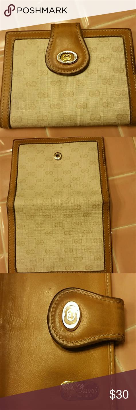 gucci card holder used